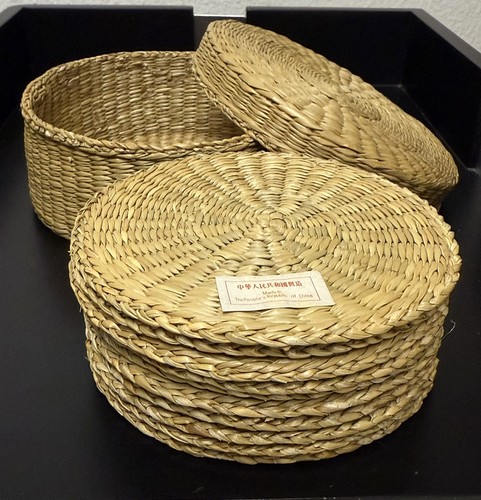Vintage 1980s lidded rattan - lidded,