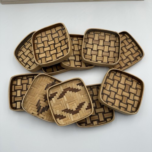 Set vintage woven wicker - of,