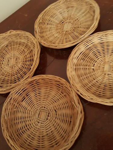 Wicker rattan coasters - 4,